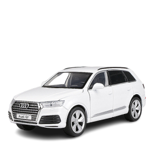 Audi q7 s-line skala 1:32 świecące światła ruchome elementy SUV