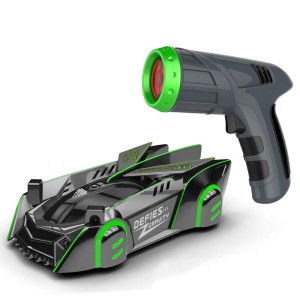 Samochód zdalnie sterowany za pomocą pistoletu laserowego 