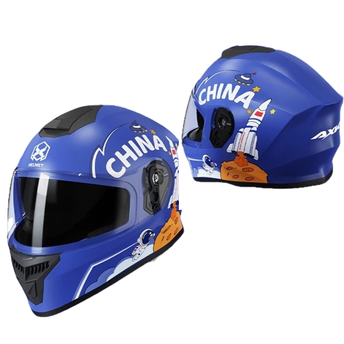 Niebieski kask motocyklowy dla dzieci z kosmiczną grafiką przedstawiającą rakietę i astronautę